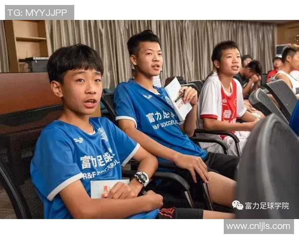 足球明星为何普遍掌握英语能力背后的原因分析与影响探讨 足球明星为何普遍掌握英语能力背后的原因分析与影响探讨